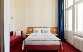 Novum Hotel Gates Berlin Charlottenburg 3*